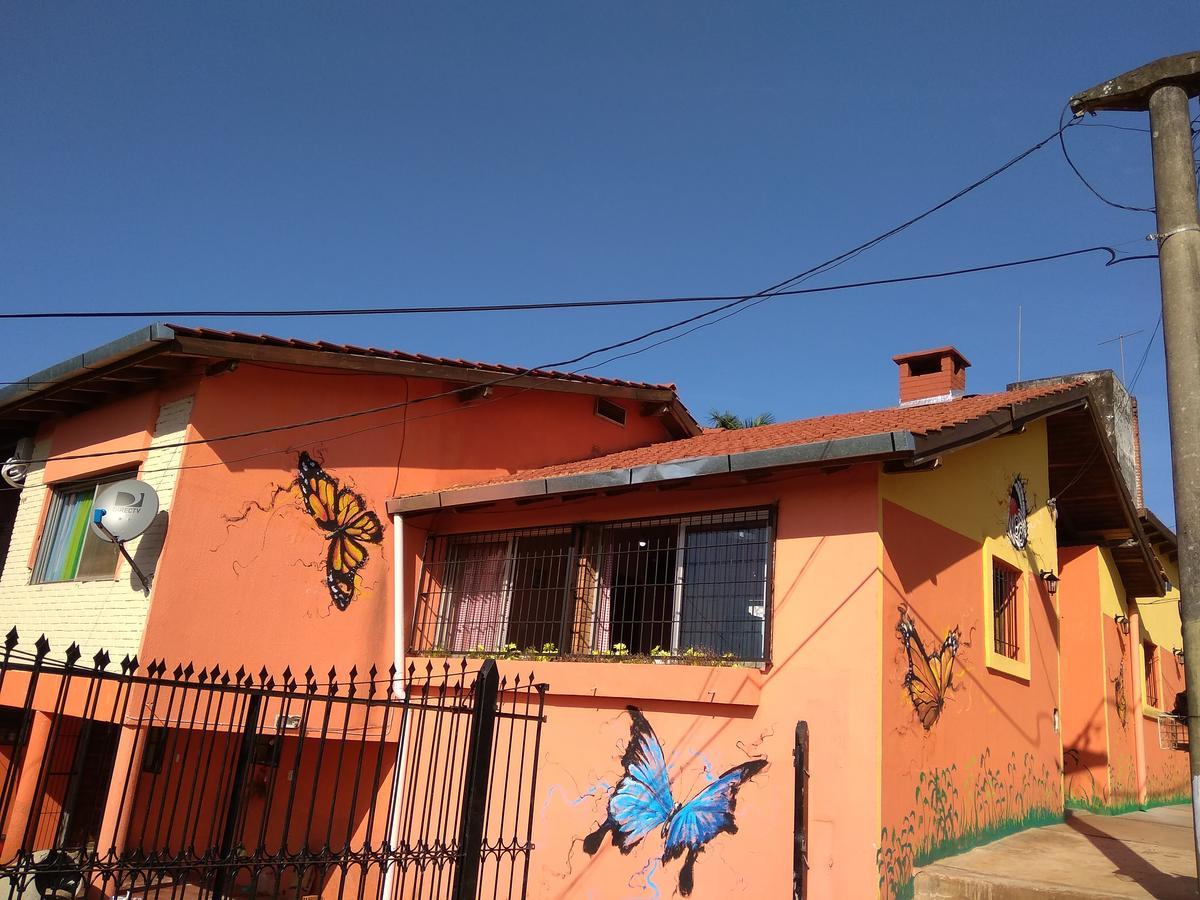 Butterfly Hostel Puerto Iguazú Exterior foto